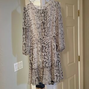 White snake skin pattern chiffon dress